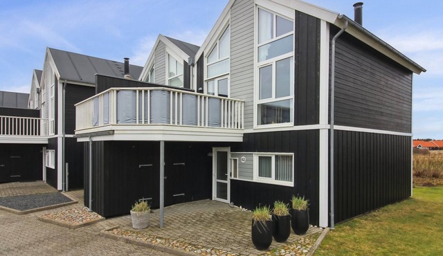 "Borica" - 700m from the sea by Interhome