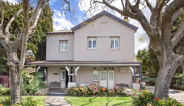Boronia Lodge Burwood