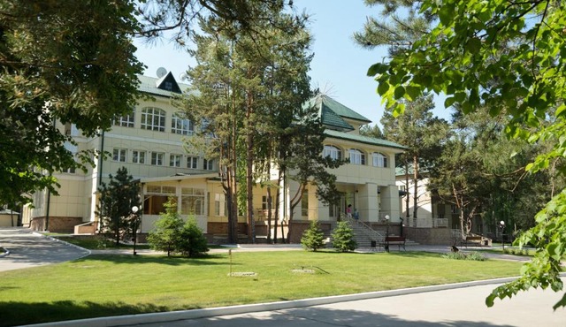 Borvikha Hotel & Spa