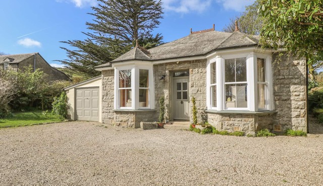 BOSKEDNAN WARTHA, family friendly, with a garden in Penzance