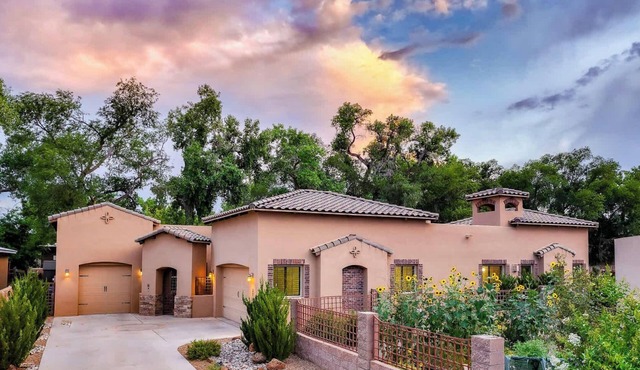 Bosque Retreat on the Rio Single-Story 4 Kings