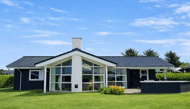 "Bosse" - 200m to the fjord by Interhome