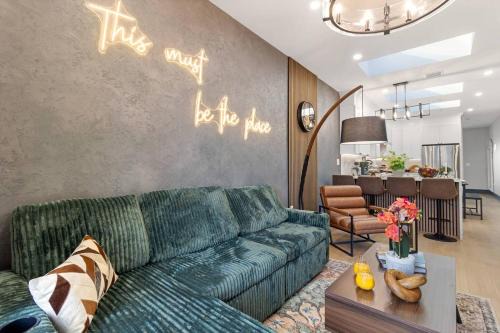 Boston Style 2BR2BTH/Near Boston + New Build