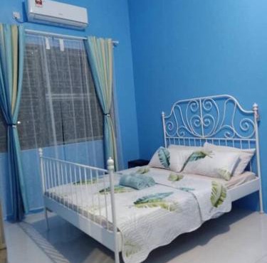 Bota TheDaun Homestay Taman Indera