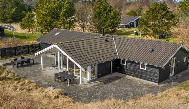 "Botwith" - 2.8km from the sea by Interhome