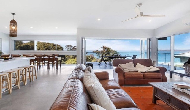 BOUDDI BEACH RETREAT