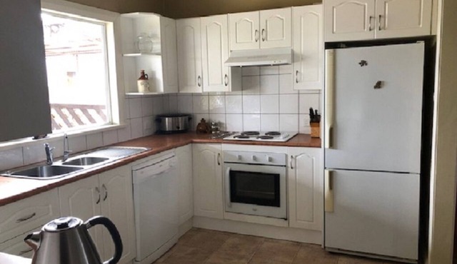 Boughtman Cottage 4 beds, sleeps 6