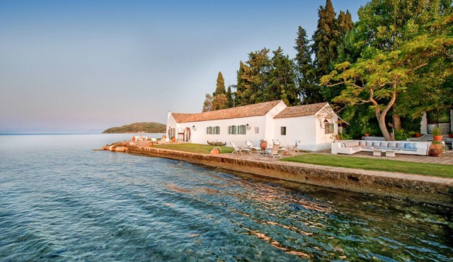 Boukari Bay - Eight Bedroom Villa, Sleeps 16