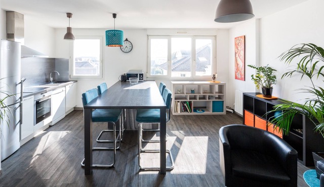 Boulard 70 - 2 Bedroom Apartment 6 people Parking Reims City-center