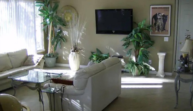 Boulder City Very Quiet Relaxing Home