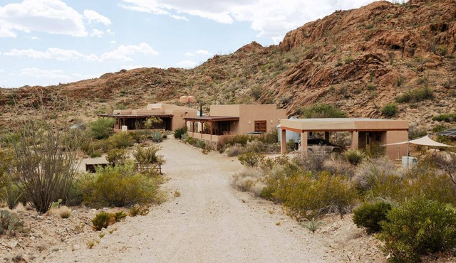 Boulder Ridge Ranch: Luxury lodging for up to six