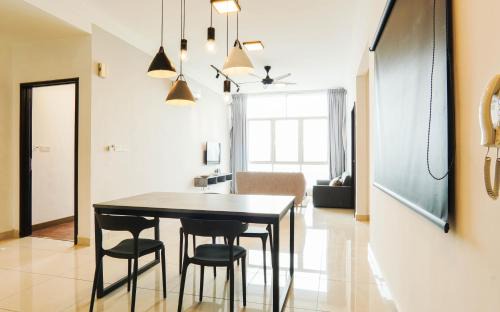 Boulevard Service Apartment KL by Airhost