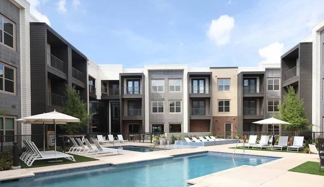 Boulevard Stays - McKinney