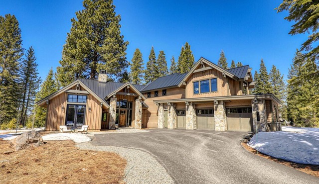 Bound to Impress. Private Hot Tub, Golf Access & Exclusive Club Amenities!