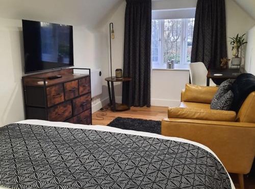 Boundary House Studio, Moulton