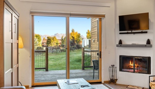 Boundary JH - Harvest Dance Townhome Jackson, WY