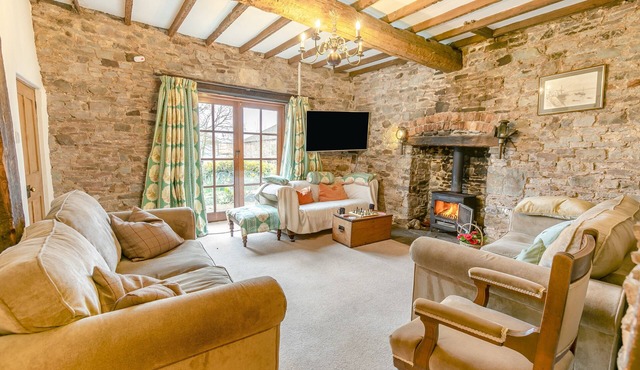 Boundstone Farmhouse