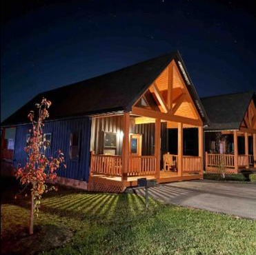 Bourbon Cabin at Daynabrook Farms-4