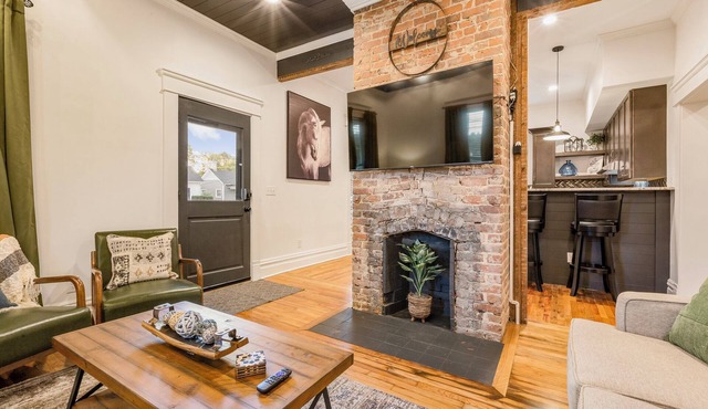 Bourbon Trail 3-bedroom house in Frankfort 1.5 Miles to Buffalo Trace