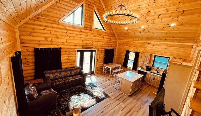 Bourbon Trail Retreat with Hot tub-8