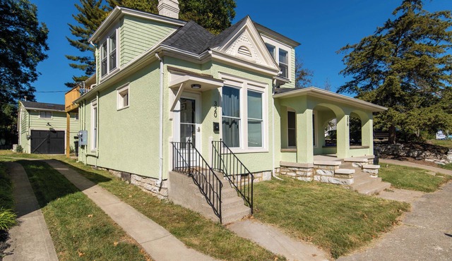 Bourbon Trio: Walkable to Restaurants, bars, shops and the Capitol building