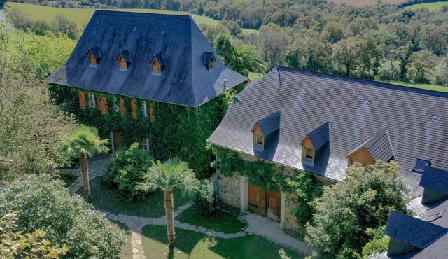 Bourdasse Farm outbuilding with Nordic bath