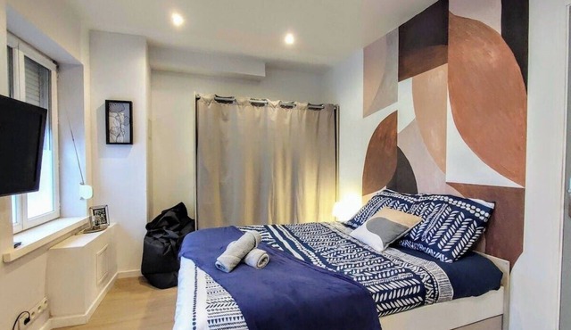 Bourg, spacieux studio equipe à 5 min du metro