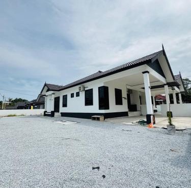 Bourgenvilla Homestay Marang