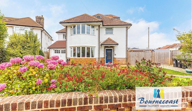 Bournecoast: Family home with garden, patio, summer house and parking - HB10659