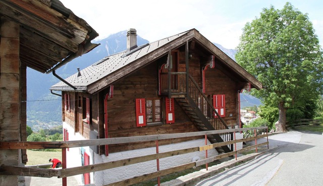 Boutique Apartment in Valais with Balcony
