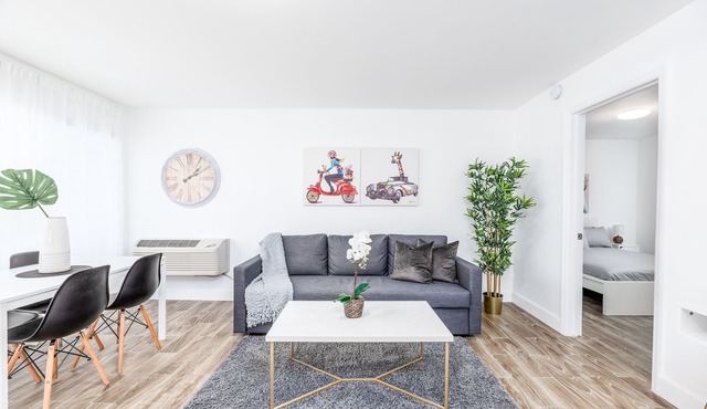 Boutique apartment 6 minutes from the beach