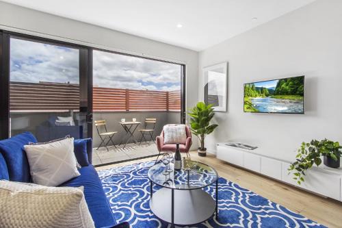 Boutique apartment in quiet, sought-after suburb