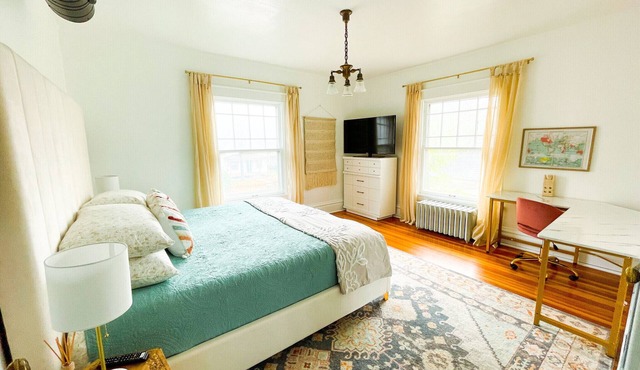 Boutique B&B | Flor de Leon Historic Home