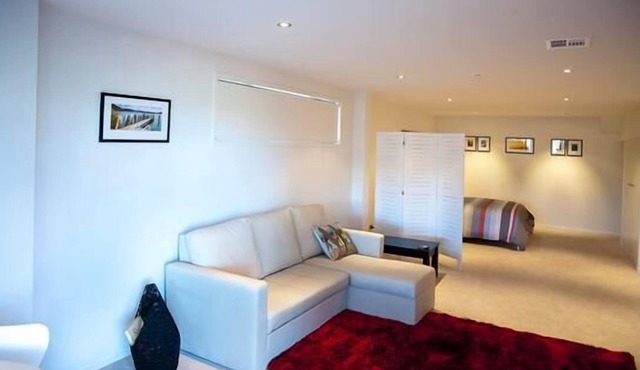 Boutique Beach Accommodation, Cameron House