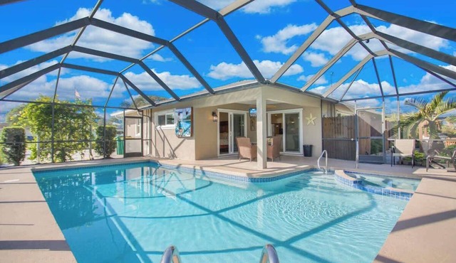 Boutique Bliss at Vanderbilt Beach,Outdoor Gazebo