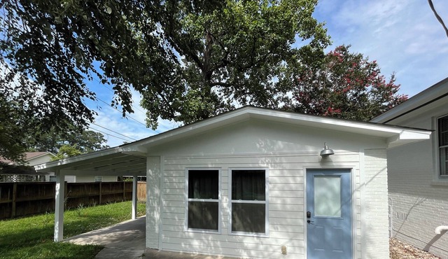 Boutique Bungalow close to USC/Ft. Jackson