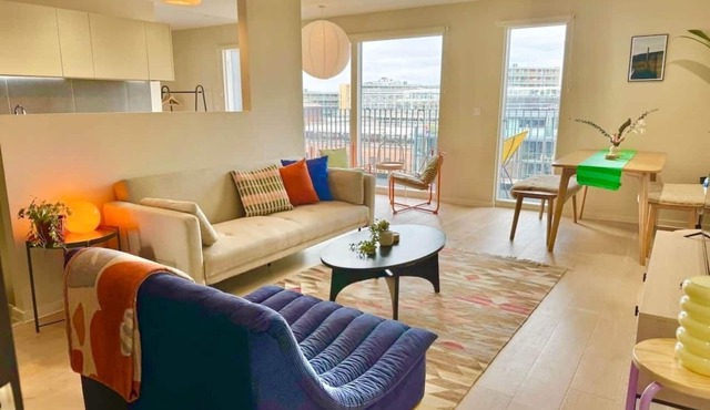 Boutique City Centre Apartment, Balcony, Parking