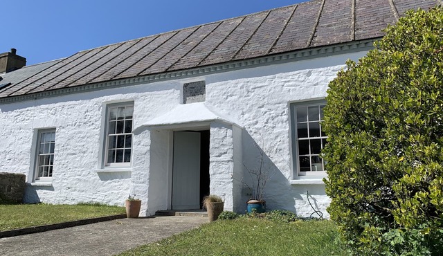 Boutique coastal retreat In Lovely Hamlet Near Amazing Beaches and St Davids