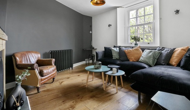 Boutique Cotswold house with hot tub