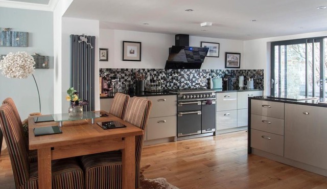 Boutique cottage central Wells