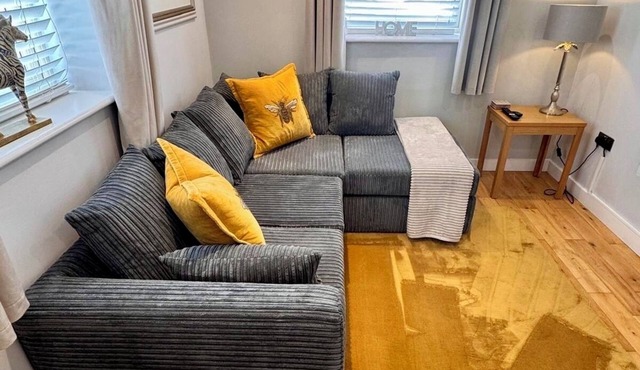 Boutique Detached House in Uphill Lincoln