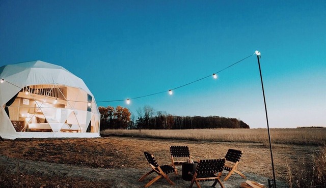 Boutique Dome on 56 Acres, Dog Friendly, Peaceful, 1 Hr from MPLS, MN