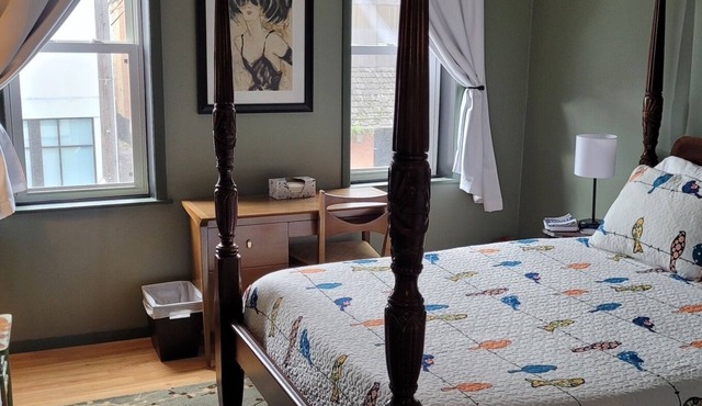Boutique Downtown Loft on the NODE, Walk Everywhere, 20 Min Drive to Notre Dame