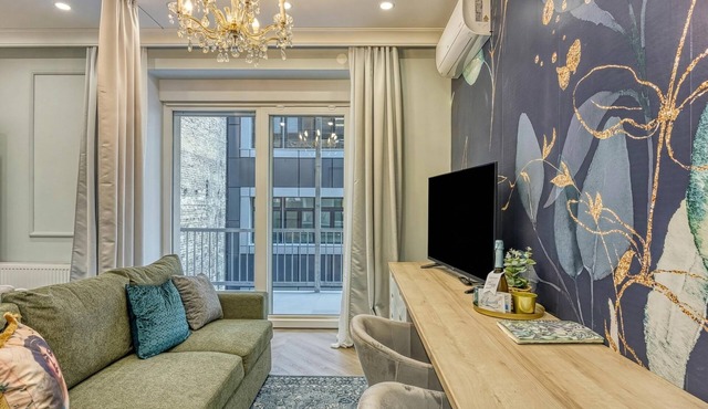 Boutique Downtown Studio with Balcony 5, Zagreb, Croatia