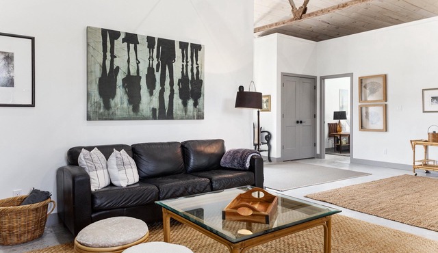 Boutique Gateway by Prince Edward County