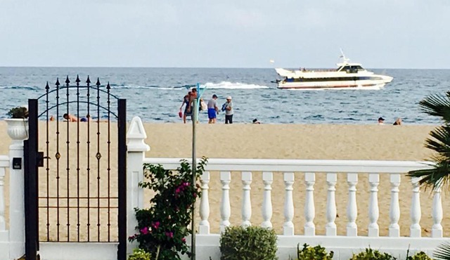 Boutique home the beach