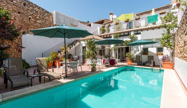 Boutique Hotel Experience incl Breakfasts near Valencia