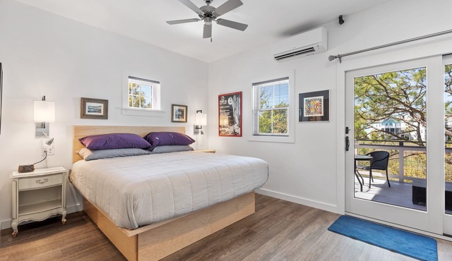 Boutique Hotel Folly Room 7: Deluxe Studio with a spacious deck and marsh views
