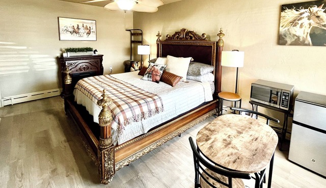 Boutique hotel in historic downtown Ocala: King
