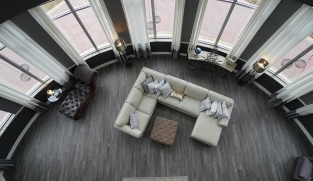 Boutique Hotel with Bonfire Gatherings & Quiet Mornings w/Garden Views